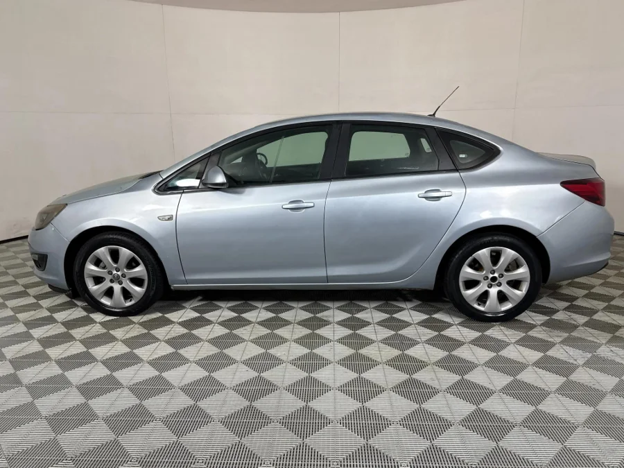 Used 2014 Opel Astra sedan 1.4 Turbo Enjoy - WeBuyCars JHB South