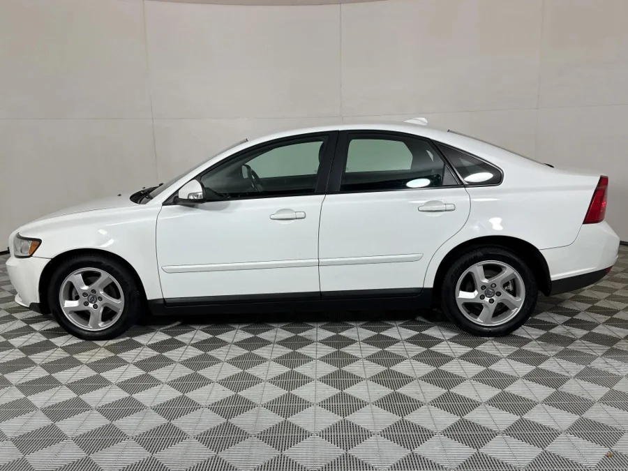 Used 2011 Volvo S40 2.0 Powershift - WeBuyCars JHB South