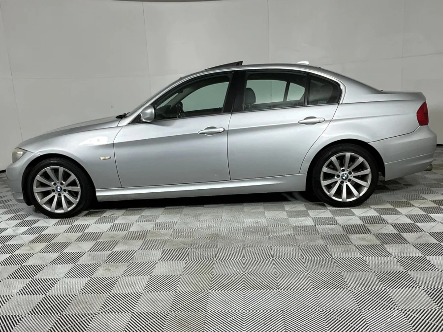 Used 2011 BMW 3 Series 325i Exclusive auto - WeBuyCars Riverhorse