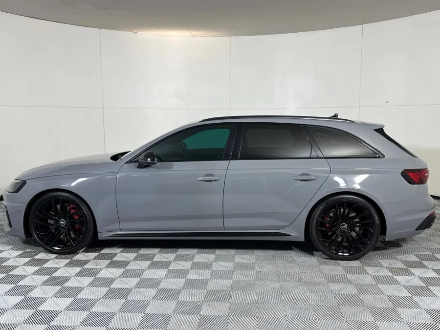 Used 2021 Audi RS4 Avant quattro - WeBuyCars Midstream