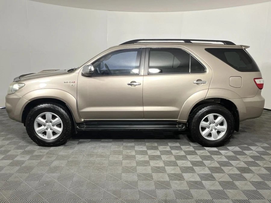 Used 2010 Toyota Fortuner 3.0D-4D auto - WeBuyCars Witbank Used 2010 Toyota Fortuner 3.0D-4D auto - WeBuyCars Witbank