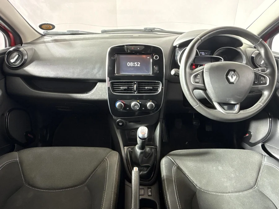 Used 2019 Renault Clio 66kW turbo Authentique - WeBuyCars Rustenburg