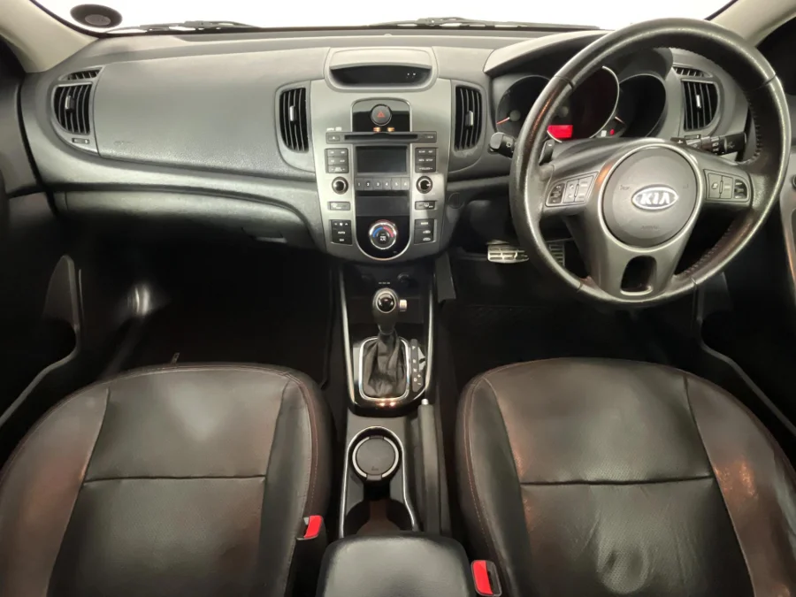 Used 2011 Kia Cerato hatch 2.0 SX auto - WeBuyCars Brackenfell Cape Town