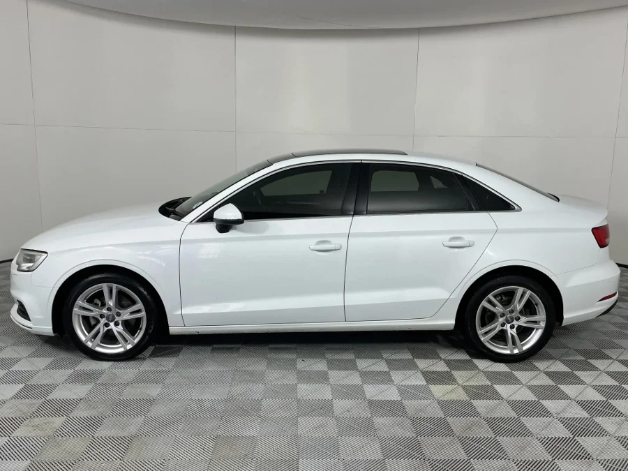 Used 2018 Audi A3 sedan 30TFSI S line - WeBuyCars The Dome