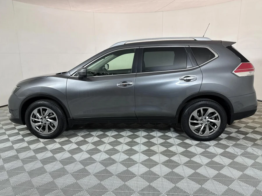 Used 2017 Nissan X-Trail 2.5 4x4 SE - WeBuyCars JHB South