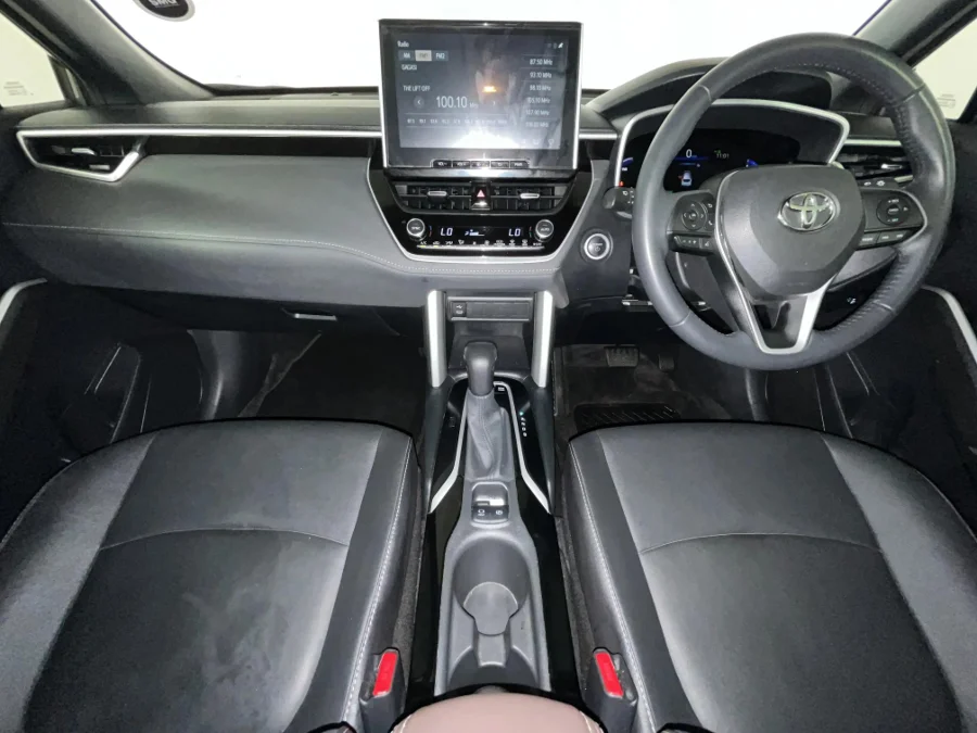 Used 2025 Toyota Corolla Cross 1.8 HEV XS - WeBuyCars Durban