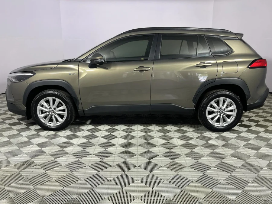 Used 2025 Toyota Corolla Cross 1.8 HEV XS - WeBuyCars Durban