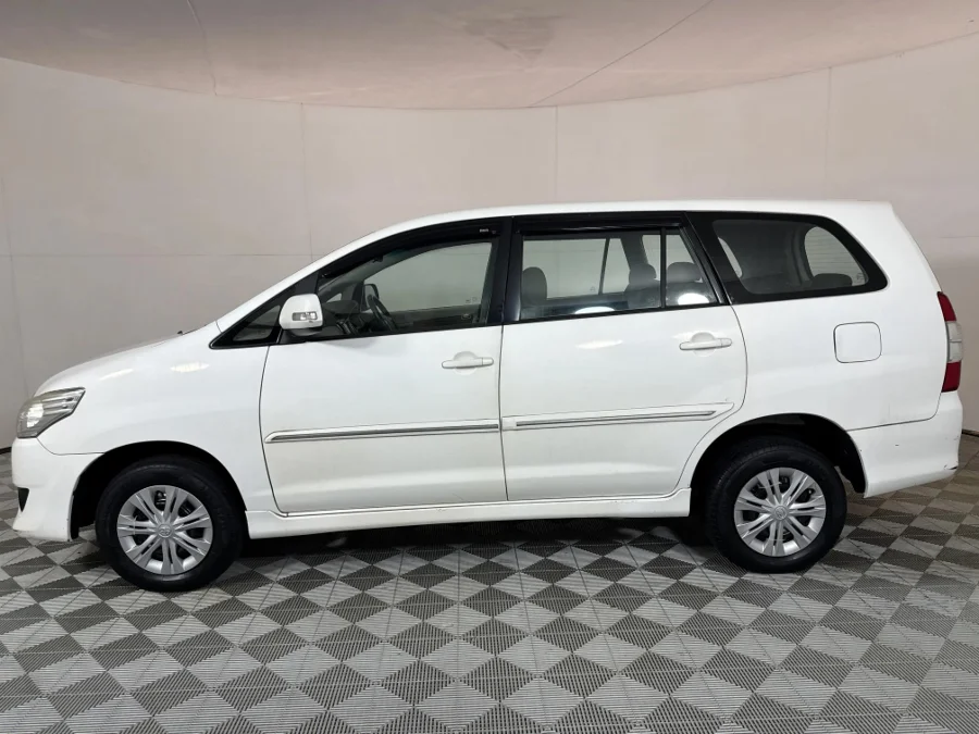 Used 2012 Toyota Innova 2.7 7-seater - WeBuyCars JHB South