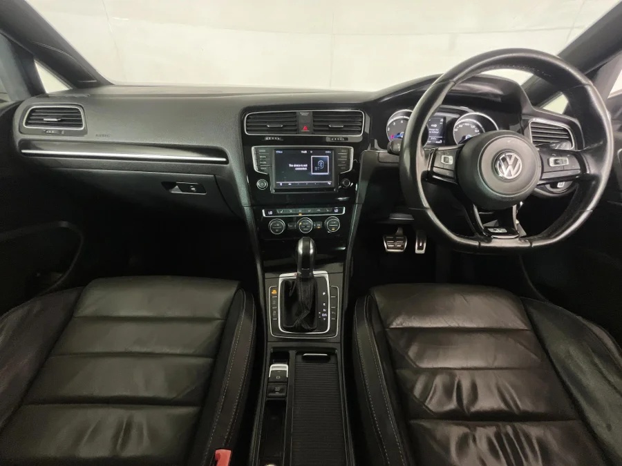 Used 2016 Volkswagen Golf R auto - WeBuyCars Riverhorse