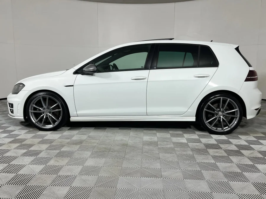 Used 2016 Volkswagen Golf R auto - WeBuyCars Riverhorse
