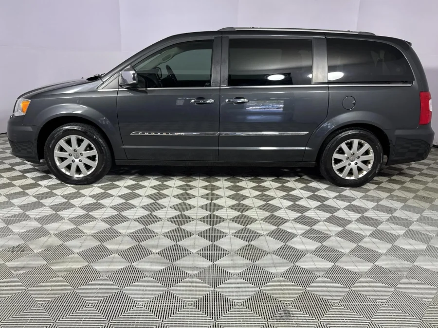 Used 2012 Chrysler Grand Voyager 2.8CRD Limited - WeBuyCars Durban