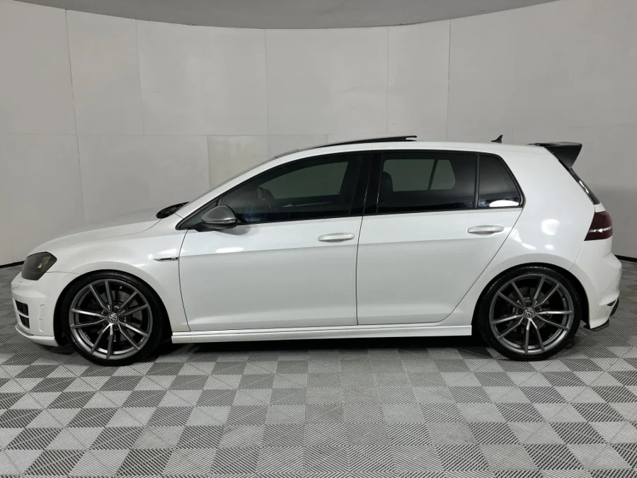 Used 2017 Volkswagen Golf R auto - WeBuyCars Gqeberha