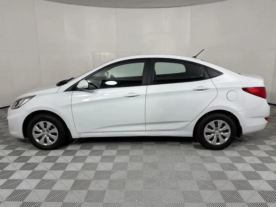 Used 2019 Hyundai Accent sedan 1.6 Motion - WeBuyCars Gqeberha