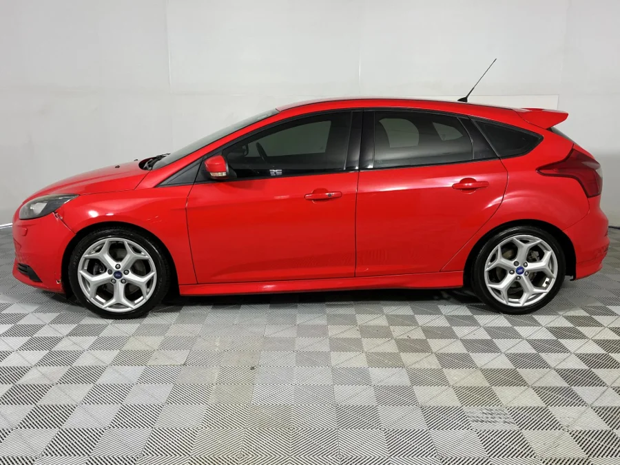Used 2013 Ford Focus ST 3 - WeBuyCars Silverlakes