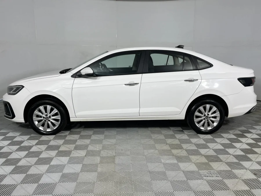 Used 2023 Volkswagen Polo sedan 1.6 Life auto - WeBuyCars Montana