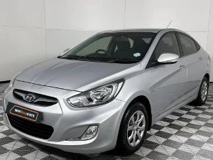 Used 2011 Hyundai Accent sedan 1.6 Fluid