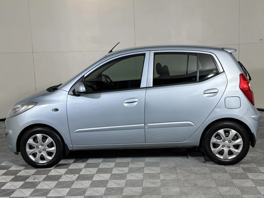 Used 2012 Hyundai i10 1.25 Fluid auto - WeBuyCars Midstream