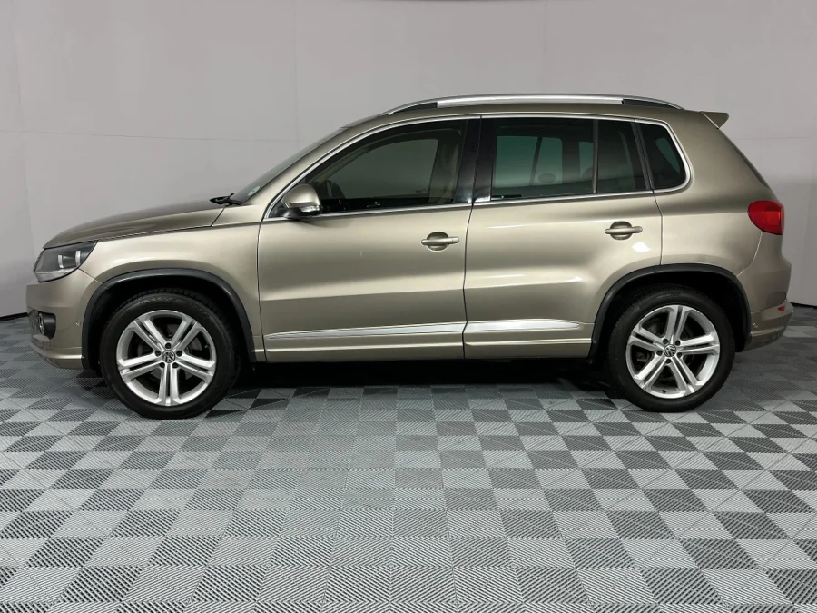 Used 2014 Volkswagen Tiguan 2.0TSI 4Motion Sport&Style - WeBuyCars Lansdowne