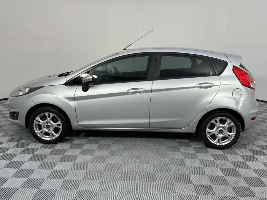 Used 2014 Ford Fiesta 5-door 1.0T Trend - WeBuyCars Germiston