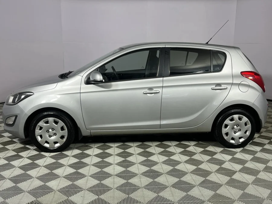 Used 2013 Hyundai i20 1.4 Fluid auto - WeBuyCars Durban