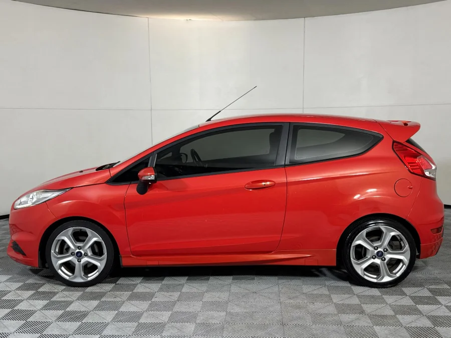 Used 2014 Ford Fiesta ST - WeBuyCars Midstream