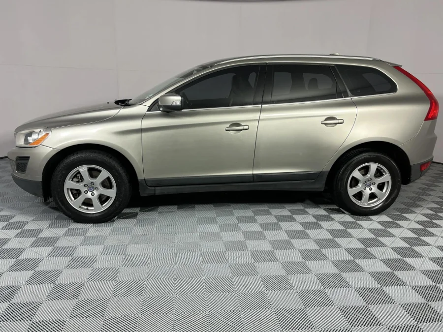 Used 2011 Volvo XC60 D5 Excel - WeBuyCars Lansdowne