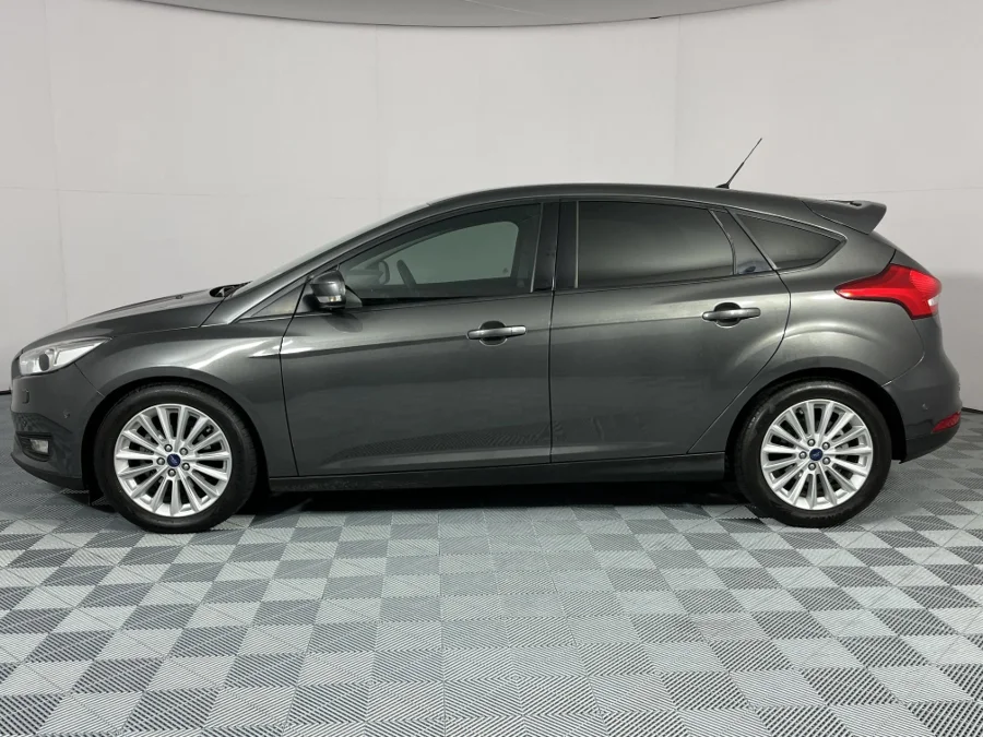 Used 2016 Ford Focus hatch 1.5T Trend - WeBuyCars Richmond Used 2016 Ford Focus hatch 1.5T Trend - WeBuyCars Richmond