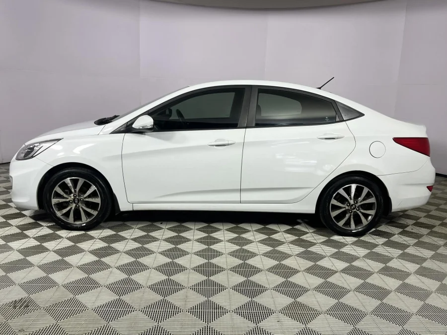 Used 2021 Hyundai Accent sedan 1.6 Fluid auto - WeBuyCars Durban