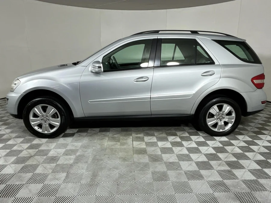 Used 2011 Mercedes-Benz ML 350CDI Grand Edition - WeBuyCars The Dome