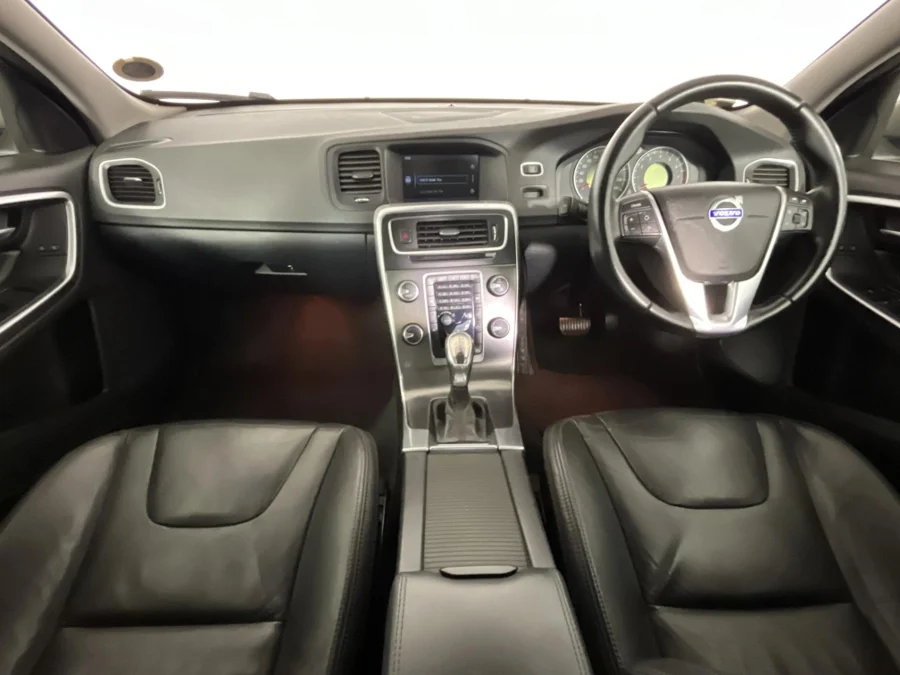 Used 2013 Volvo S60 T4 Excel auto - WeBuyCars Silverlakes