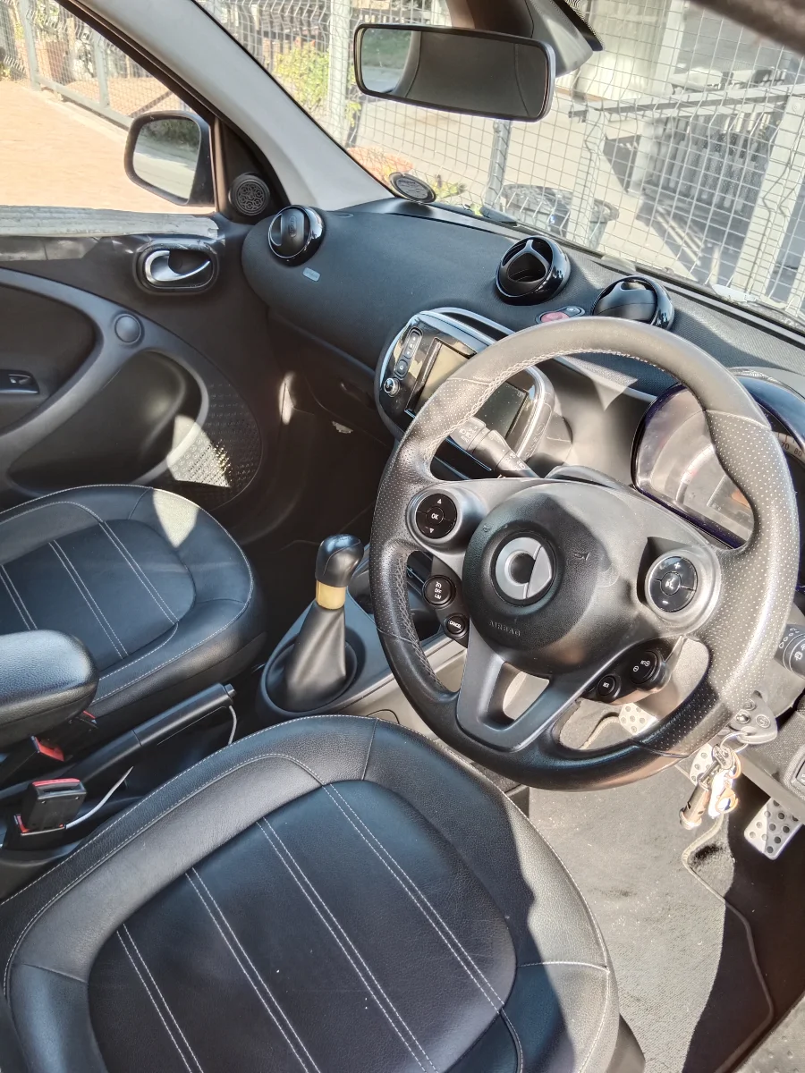 New 2016 smart forfour 52kW prime - Private Seller