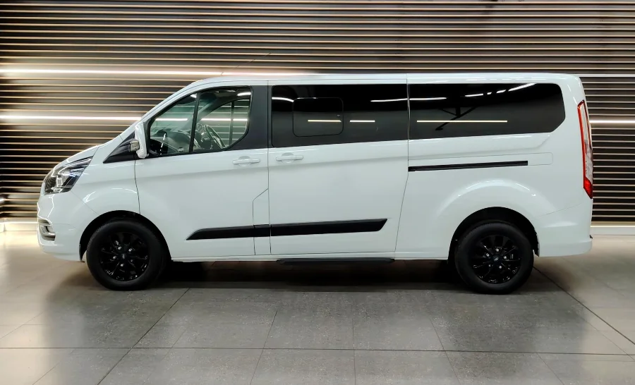 Used 2022 Ford Tourneo Custom 2.2TDCi LWB Trend - BOTHA AND DEYSEL EXECUTIVE MOTORS