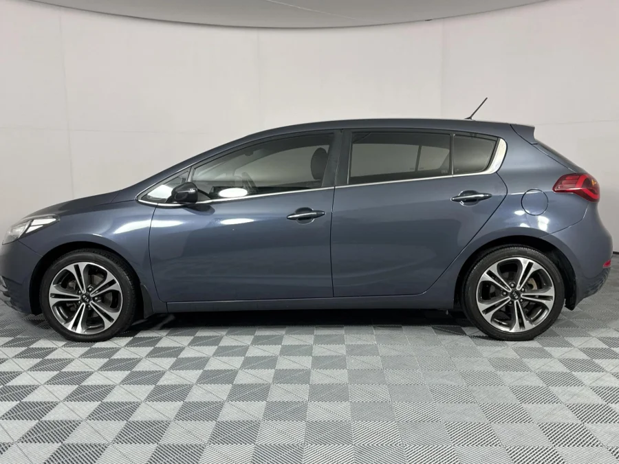 Used 2014 Kia Cerato hatch 2.0 SX - WeBuyCars Brackenfell Cape Town