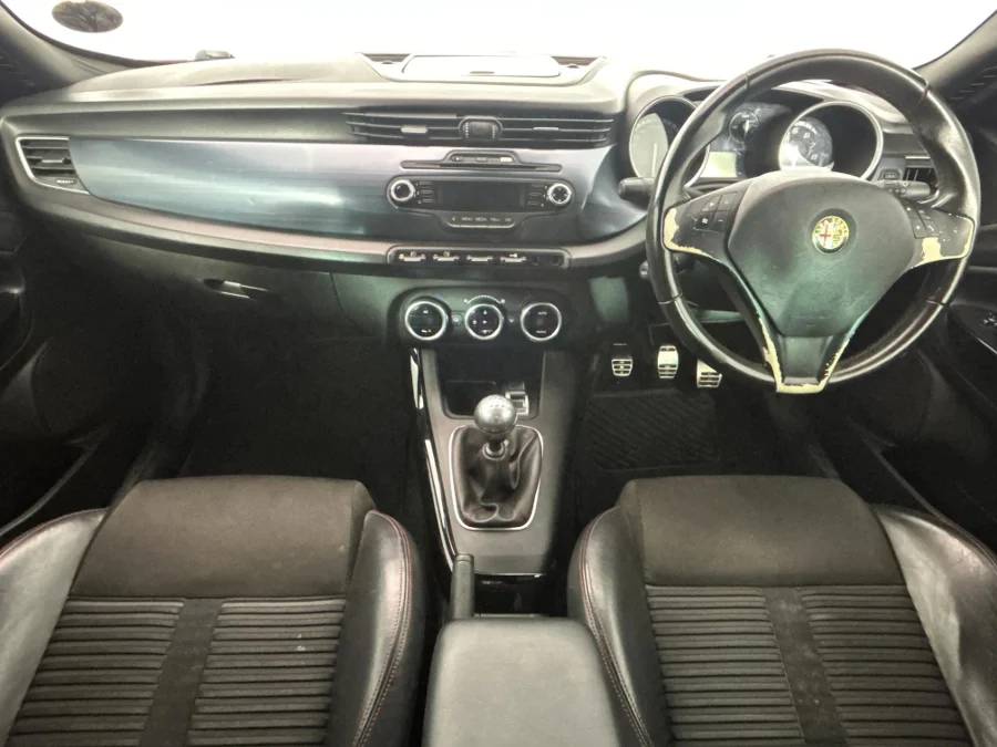 Used 2013 Alfa Romeo Giulietta 1750TBi Quadrifoglio Verde - WeBuyCars Lansdowne