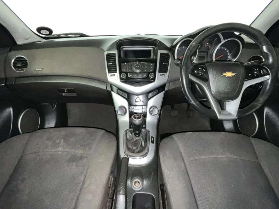 Used 2013 Chevrolet Cruze sedan 1.6 LS - WeBuyCars Durban