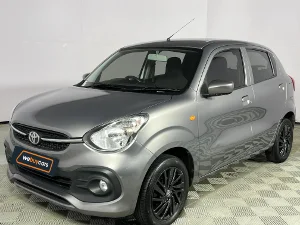 Used 2023 Toyota Vitz 1.0 XR manual