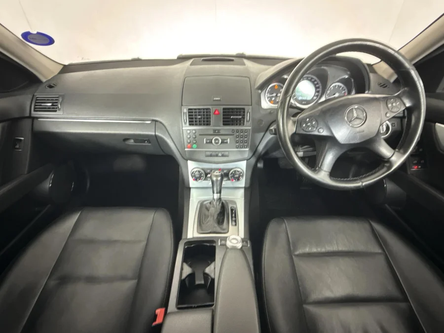 Used 2011 Mercedes-Benz C-Class C180CGI estate Avantgarde Touchshift - WeBuyCars JHB South
