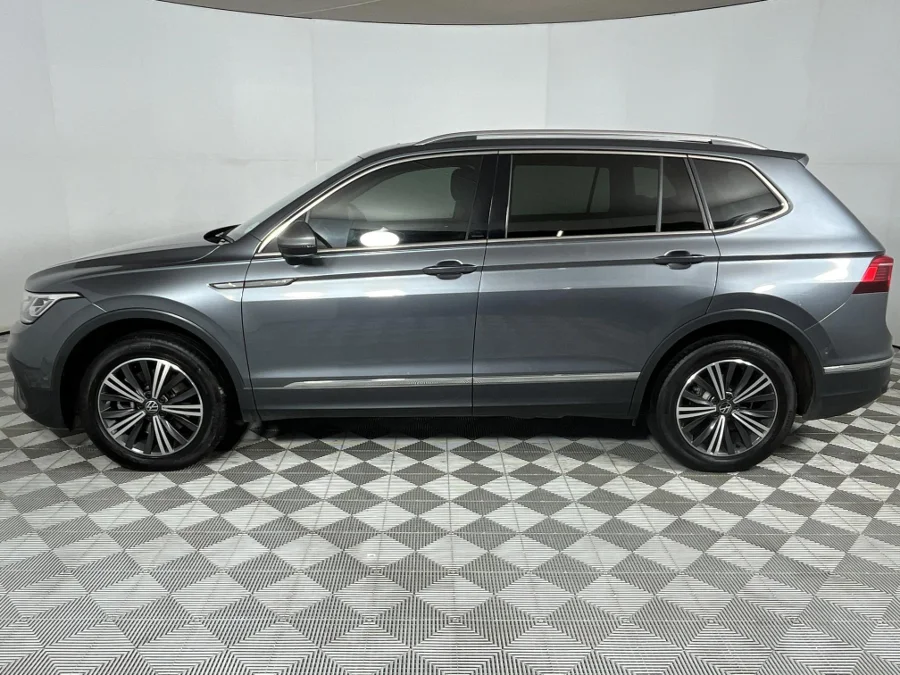 Used 2023 Volkswagen Tiguan Allspace 2.0TSI 4Motion Style - WeBuyCars Lansdowne