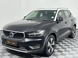 Used 2021 Volvo XC40 T3 Momentum