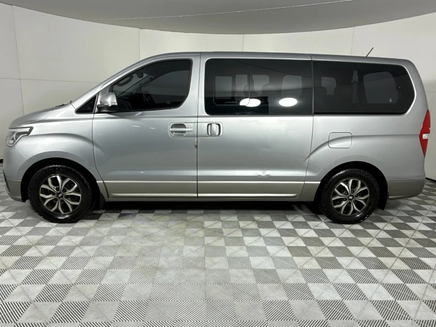 Used 2020 Hyundai H-1 2.5VGTi bus Elite 9-seater - WeBuycars East London Used 2020 Hyundai H-1 2.5VGTi bus Elite 9-seater - WeBuycars East London
