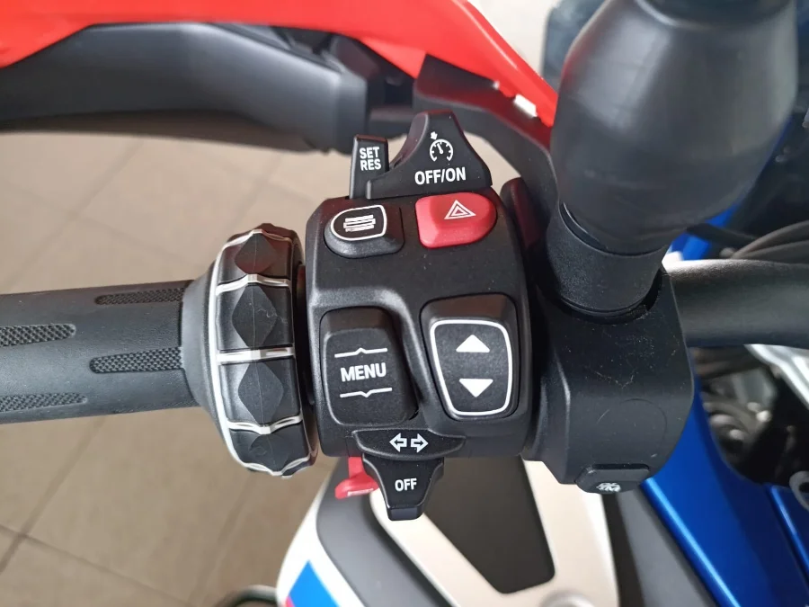 Preloaded Image 9