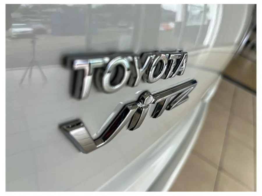 Used 2023 Toyota Vitz 1.0 XR manual - Auto 24