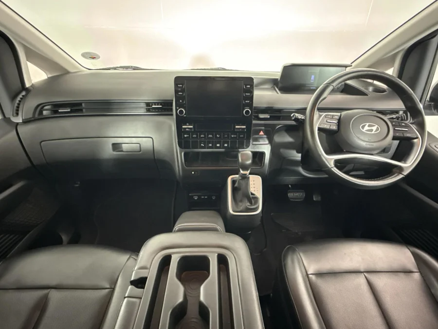 Used 2025 Hyundai Staria 2.2D Executive 9-seater - WeBuyCars Germiston Used 2025 Hyundai Staria 2.2D Executive 9-seater - WeBuyCars Germiston