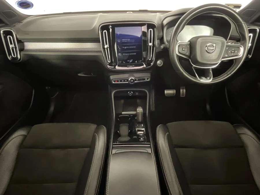 Used 2018 Volvo XC40 T5 AWD R-Design - WeBuyCars Silverlakes Used 2018 Volvo XC40 T5 AWD R-Design - WeBuyCars Silverlakes