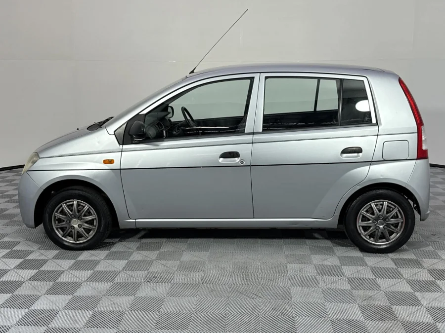 Used 2004 Daihatsu Charade CX - WeBuyCars Germiston