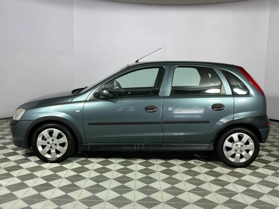 Used 2006 Opel Corsa 1.6 Sport - WeBuyCars Durban