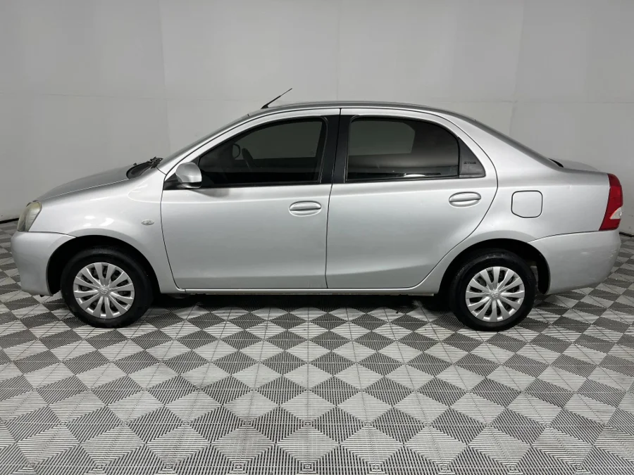 Used 2013 Toyota Etios sedan 1.5 Sprint - WeBuyCars Lansdowne