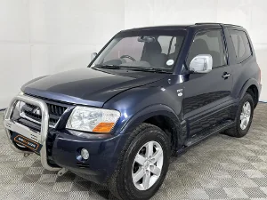 Used 2004 Mitsubishi Pajero 3-door 3.8 GLS