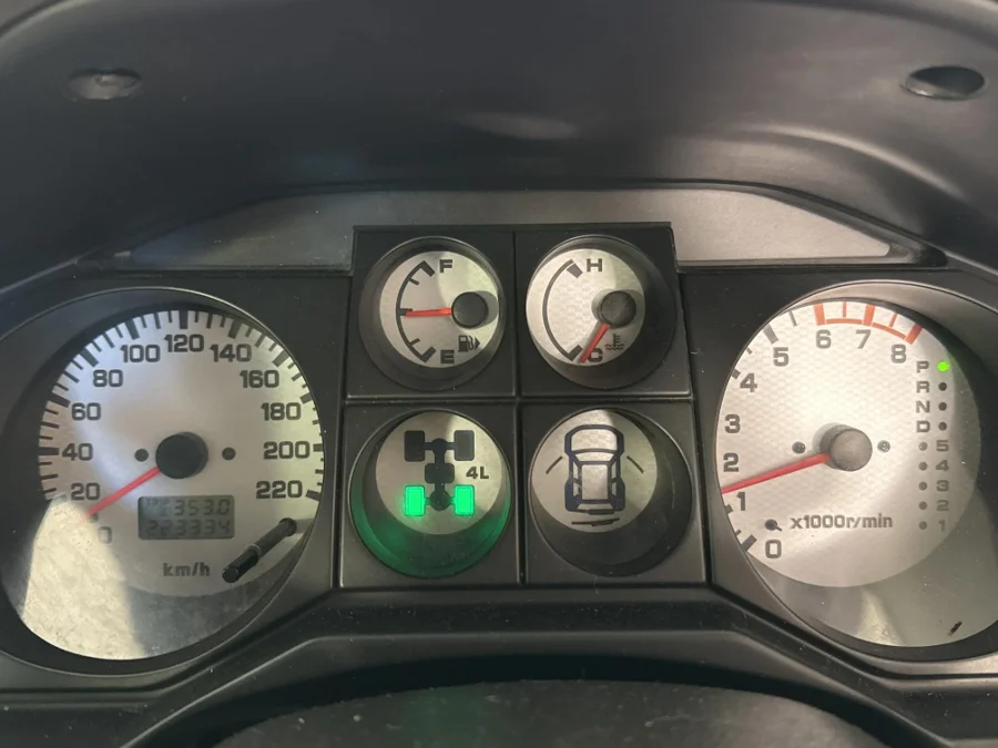 Used 2004 Mitsubishi Pajero 3-door 3.8 GLS - WeBuyCars George