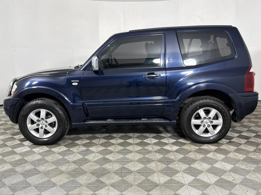 Used 2004 Mitsubishi Pajero 3-door 3.8 GLS - WeBuyCars George